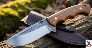 What is a Skinning Knife? Complete Guide for Hunters and Outdoors Enthusiasts