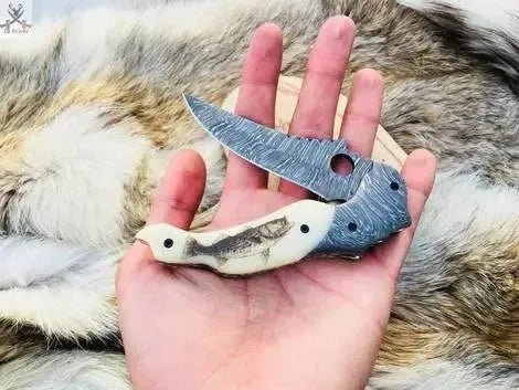 Custom Damascus Folding Knife – 7.5" Razor - Sharp Blade & Premium Leather Sheath - ZB Knives Store