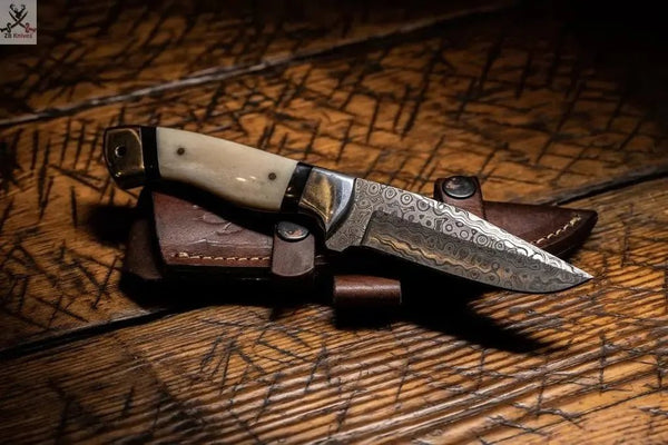 Damascus Animal Skinning Knife - Razor - Sharp Skinning Blade with Leather Sheath - ZB Knives Store
